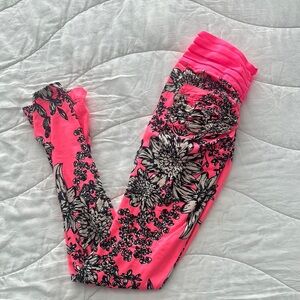 Cute Booty Lounge Floral neon Pink Leggings